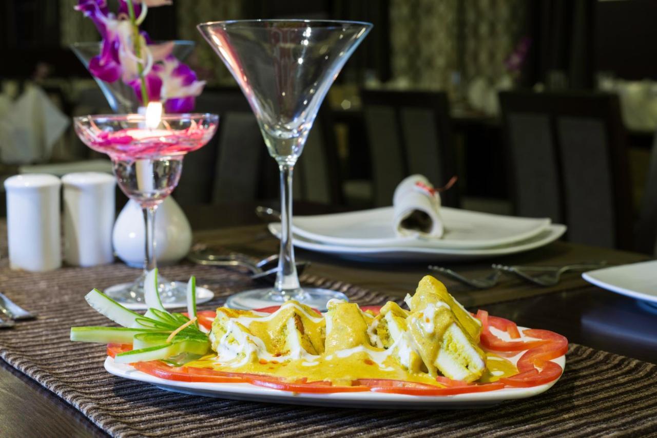 Hotel Central Park Siliguri Luaran gambar