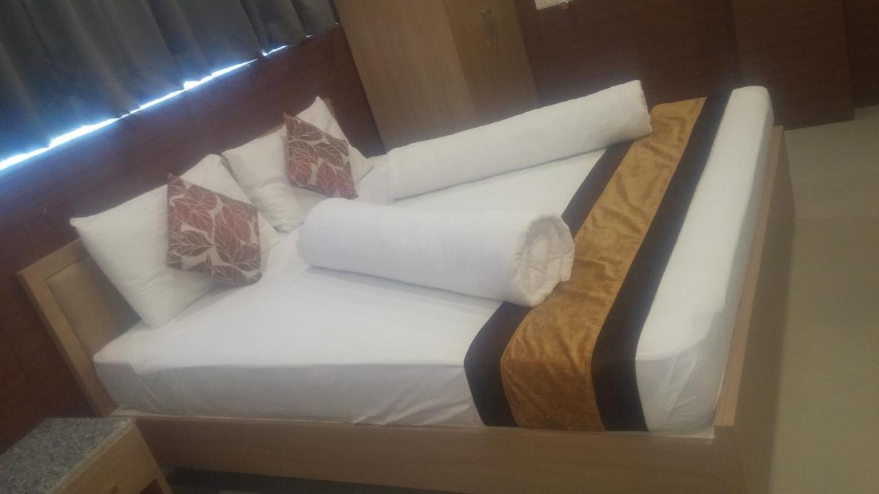 Hotel Central Park Siliguri Luaran gambar